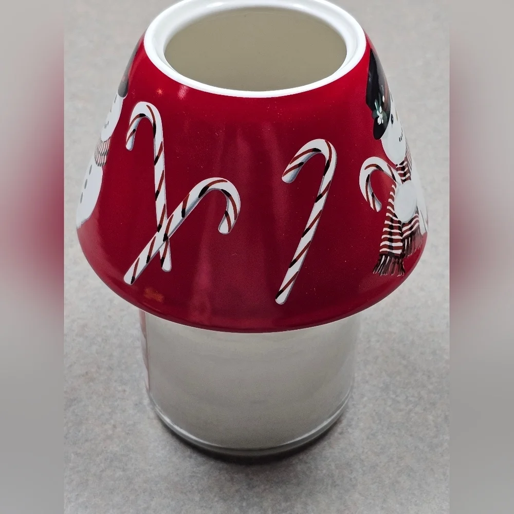 BH&G Jar Candle Ceramic Shade Frosty Peppermint Snow